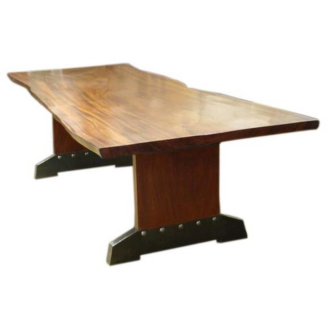 Table made of Guanacaste tree wood